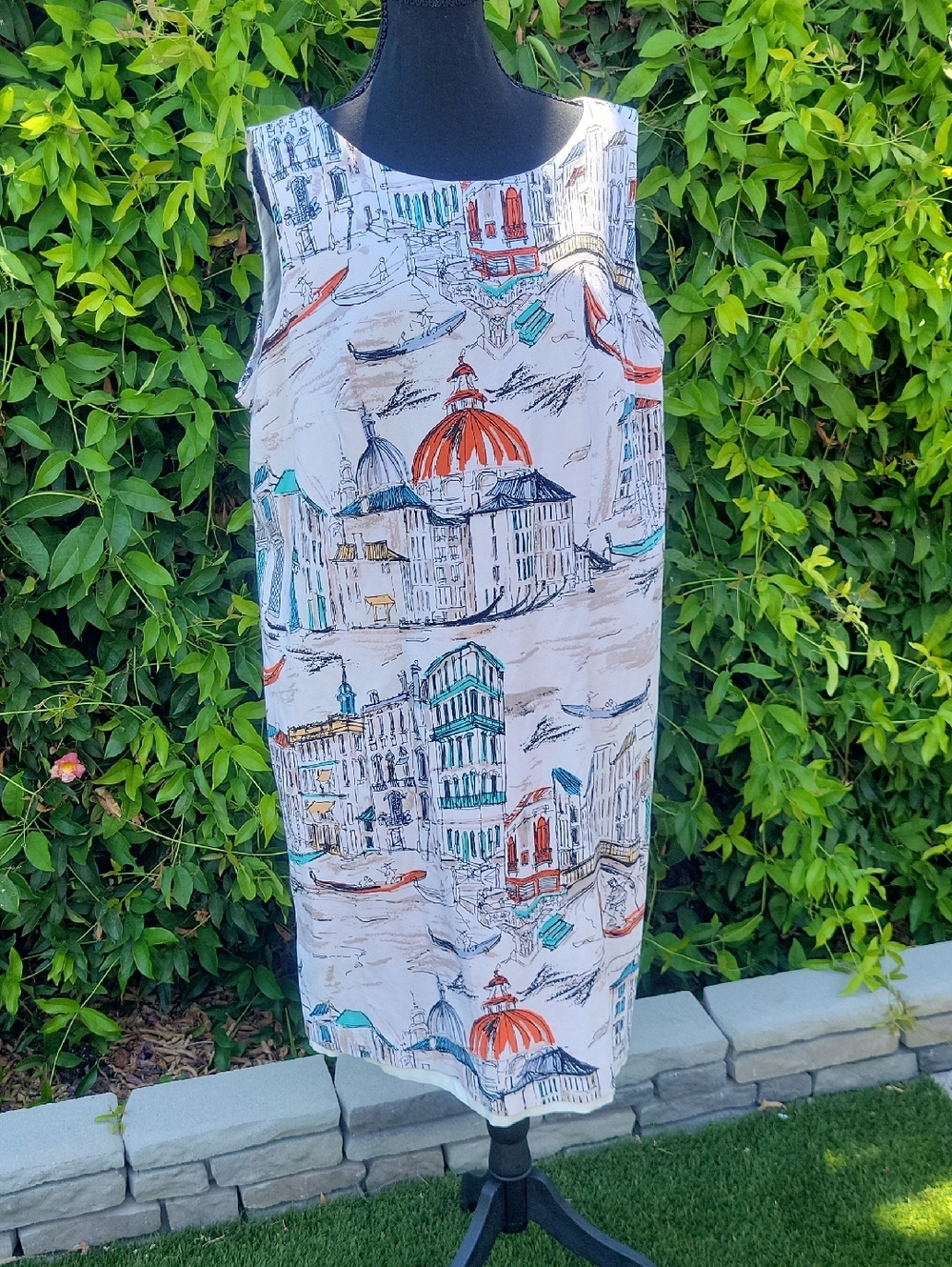 Leslie Fay White Dress with Teal and Black Mediterranean Vibe Graphics 18W
